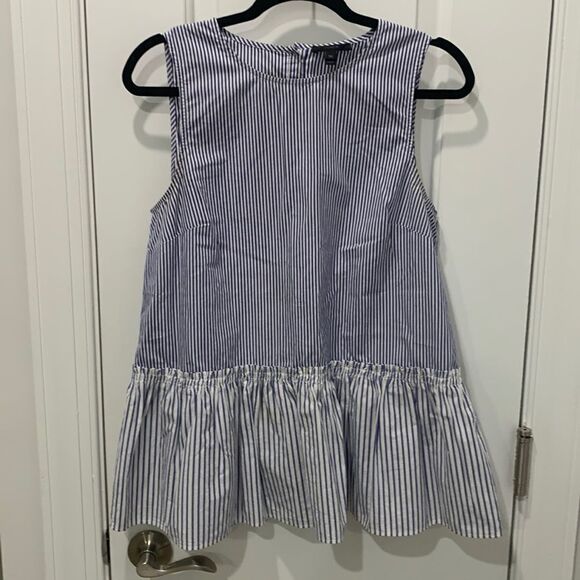 J crew top   - Picture 1 of 9
